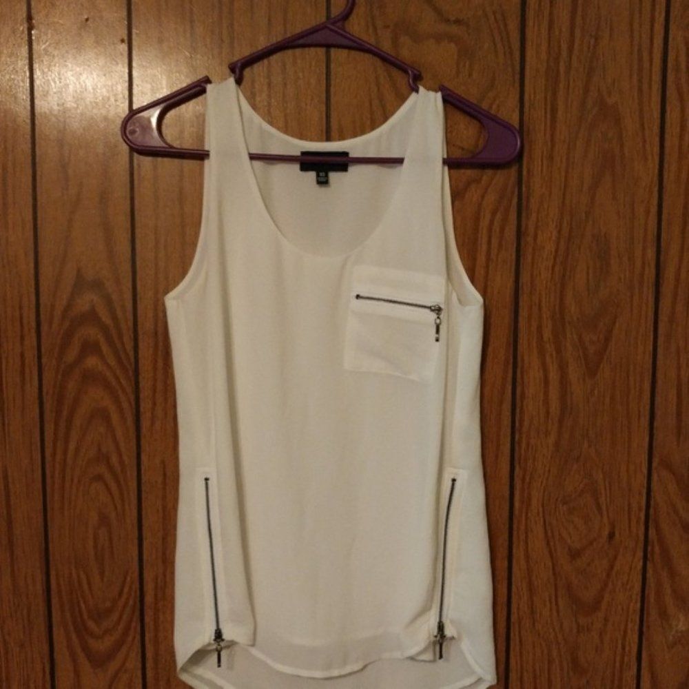 My Michelle Sleeveless White blouse - Size XS